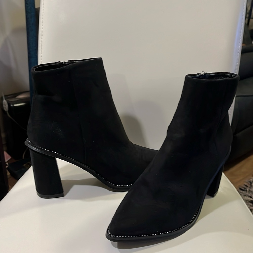 Jones of New York rhinestone boot